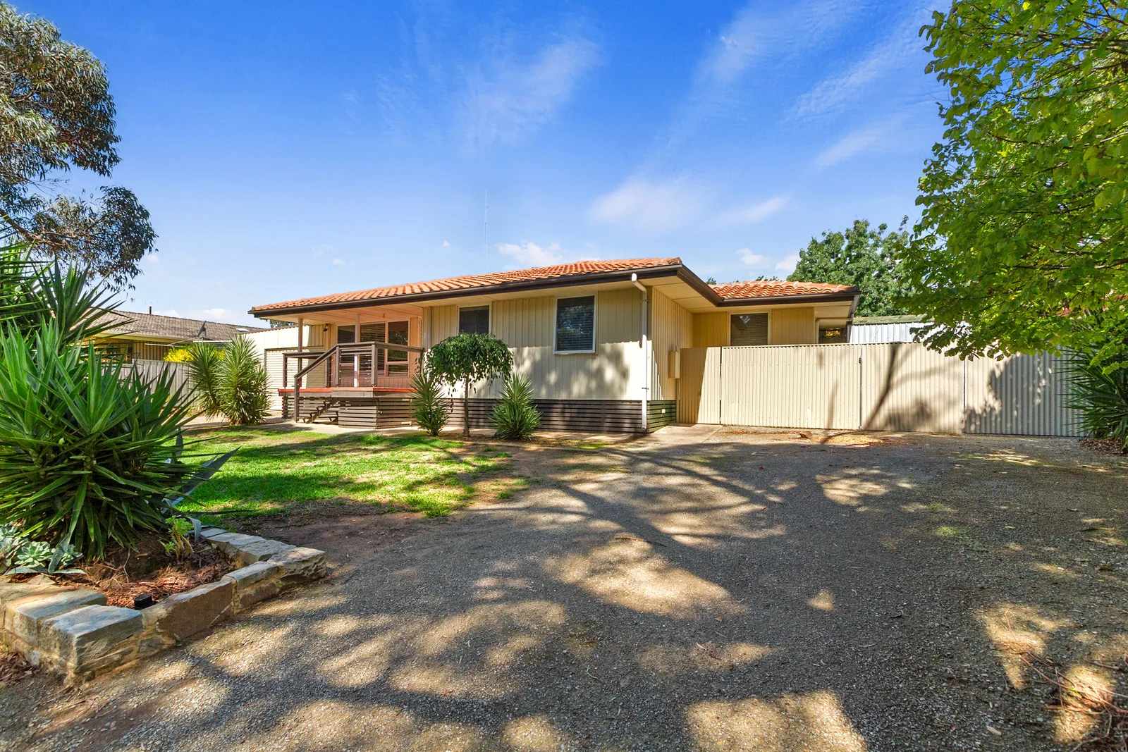 26 Phoenix Avenue, Clare SA 5453