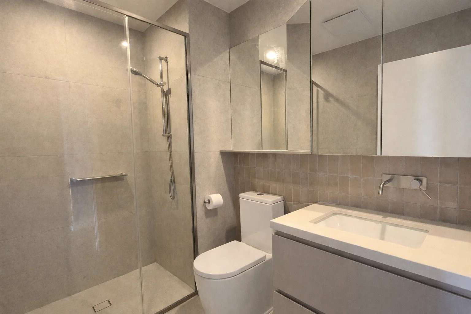 Additional image 16 of 404/16 Woodcliffe Crescent, Woody Point QLD 4019