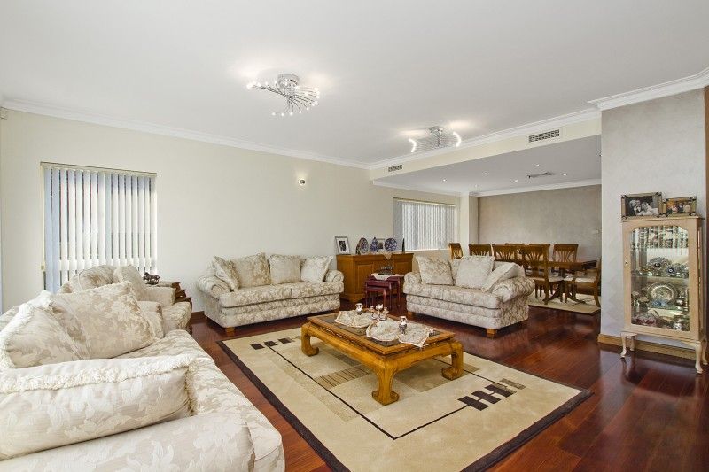 13 Oleander Avenue, BAULKHAM HILLS NSW 2153, Image 1