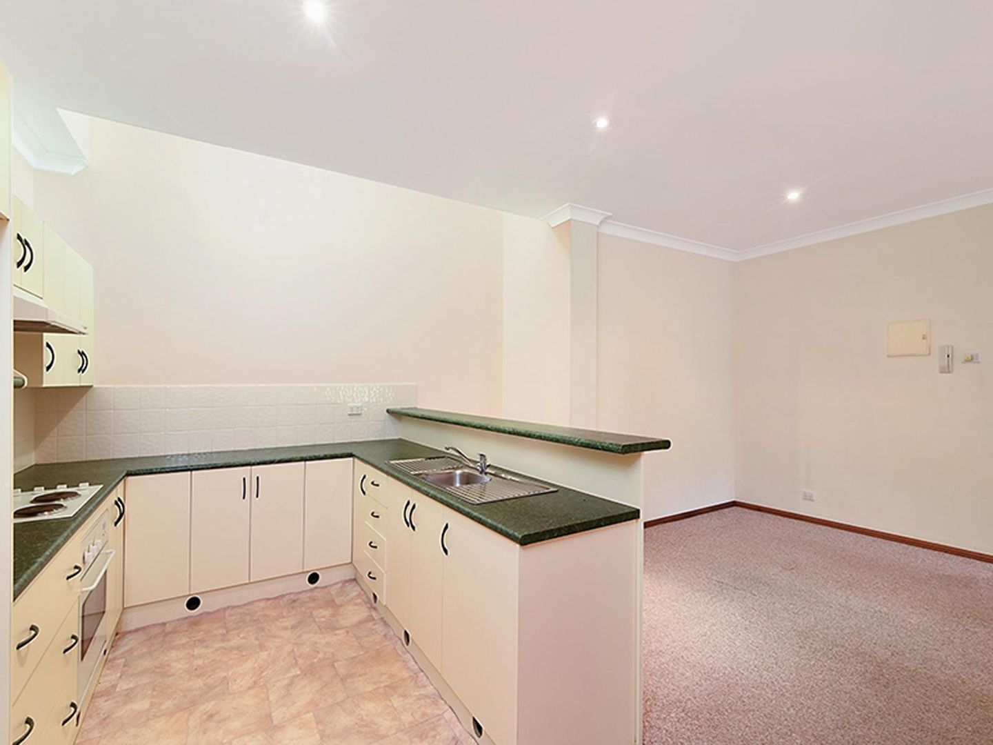 25/215 Darby Street, Cooks Hill NSW 2300, Image 2