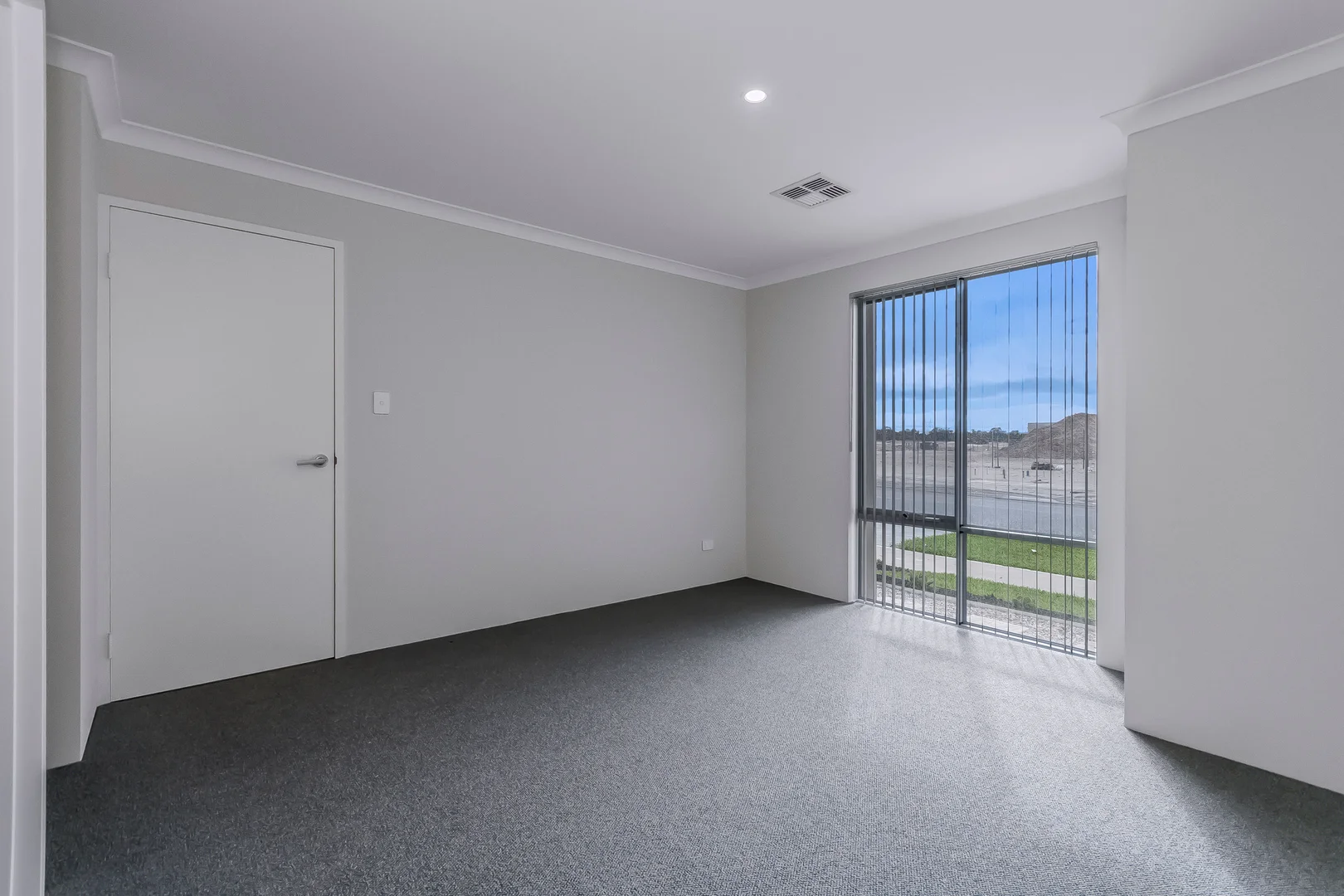Additional image 8 of 404 Torwood Avenue, Treeby WA 6164