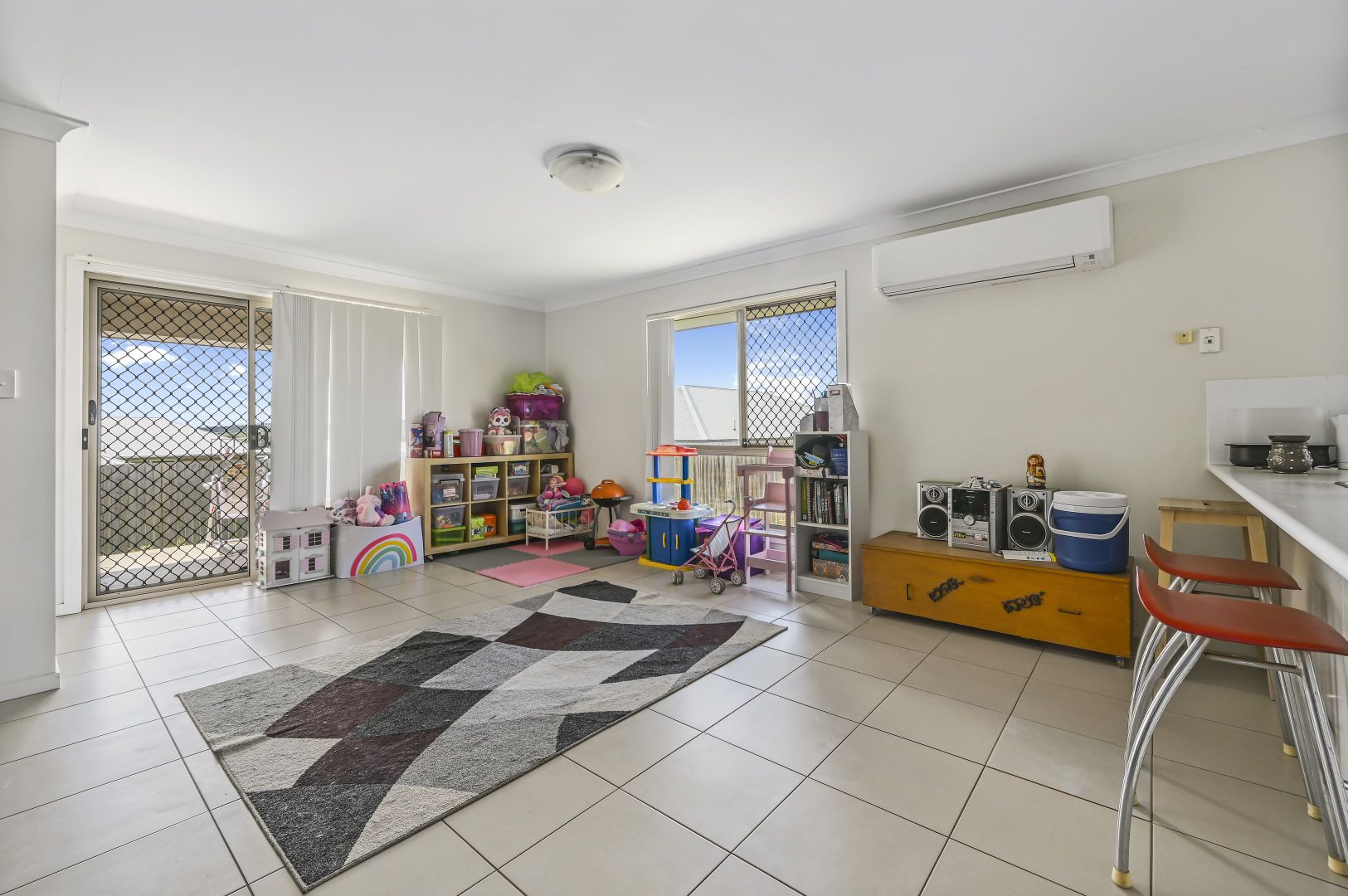 18 Mansell Boulevard, Cotswold Hills QLD 4350, Image 2