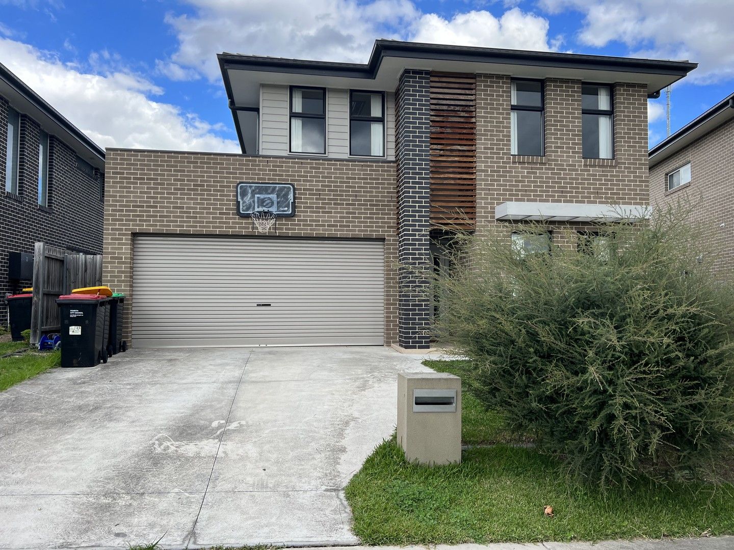 4 bedrooms House in 23 Burringora Street WERRINGTON NSW, 2747