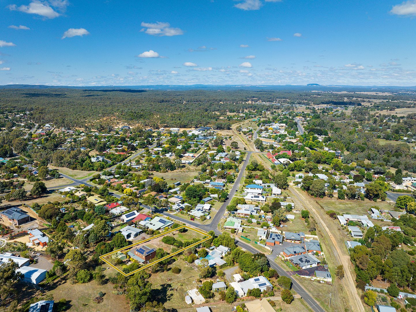 25 Moscript Street, Campbells Creek VIC 3451, Image 2