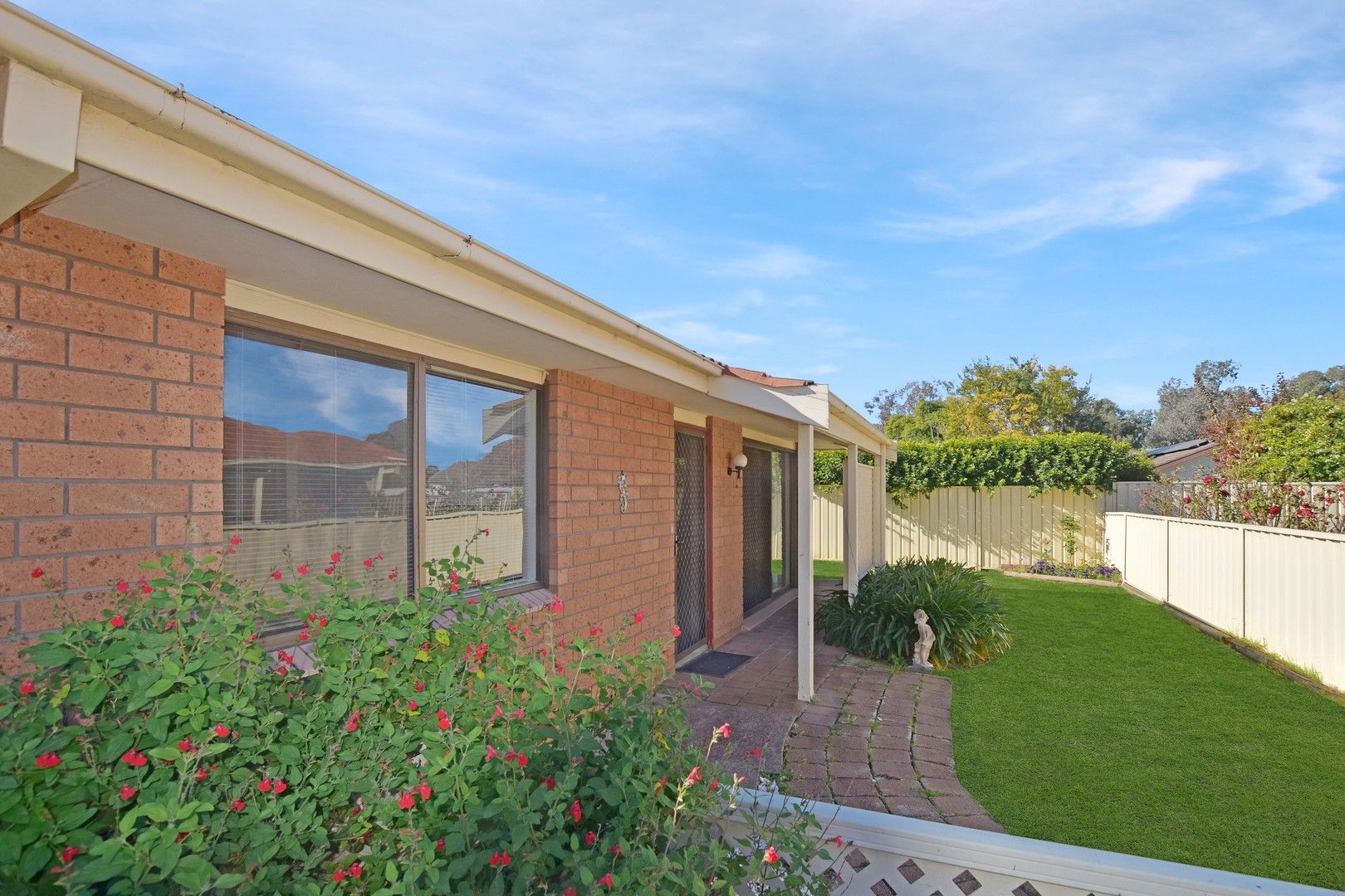 3 bedrooms Villa in 4/82 Park Street SCONE NSW, 2337