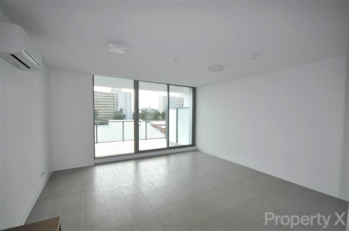 1 bedrooms Apartment / Unit / Flat in 420/15 Clifton Street PRAHRAN VIC, 3181