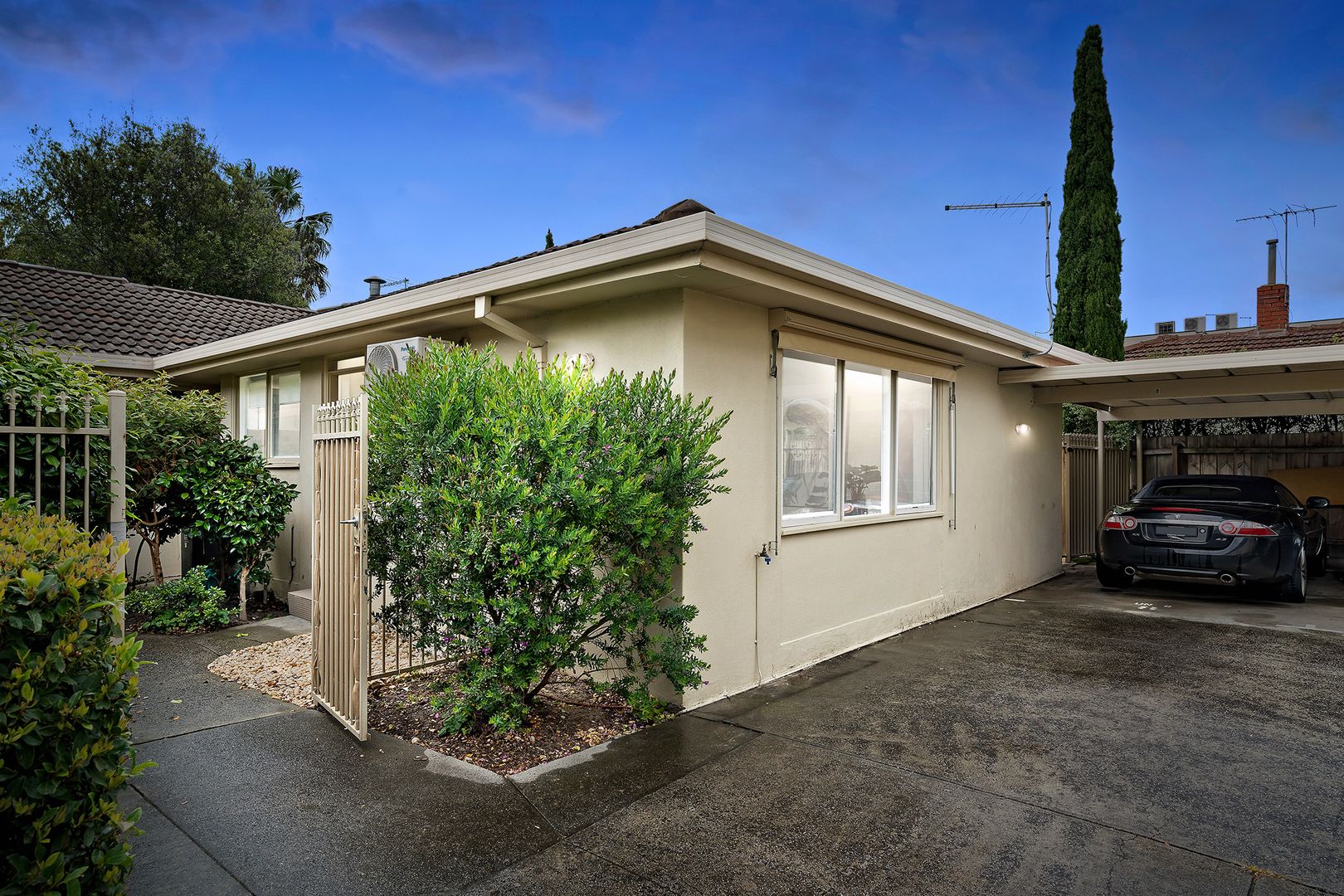 8/24 Thomas Street, Brighton East Property