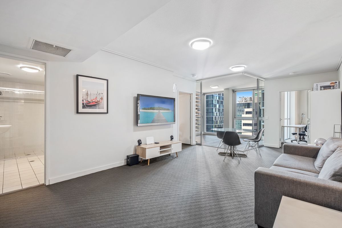 2 bedrooms Apartment / Unit / Flat in 1807/108 Albert Street BRISBANE CITY QLD, 4000