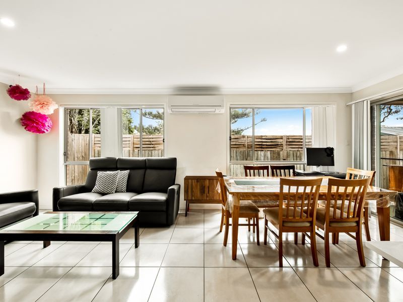 2/1A Weetwood Street, Newtown QLD 4350, Image 2