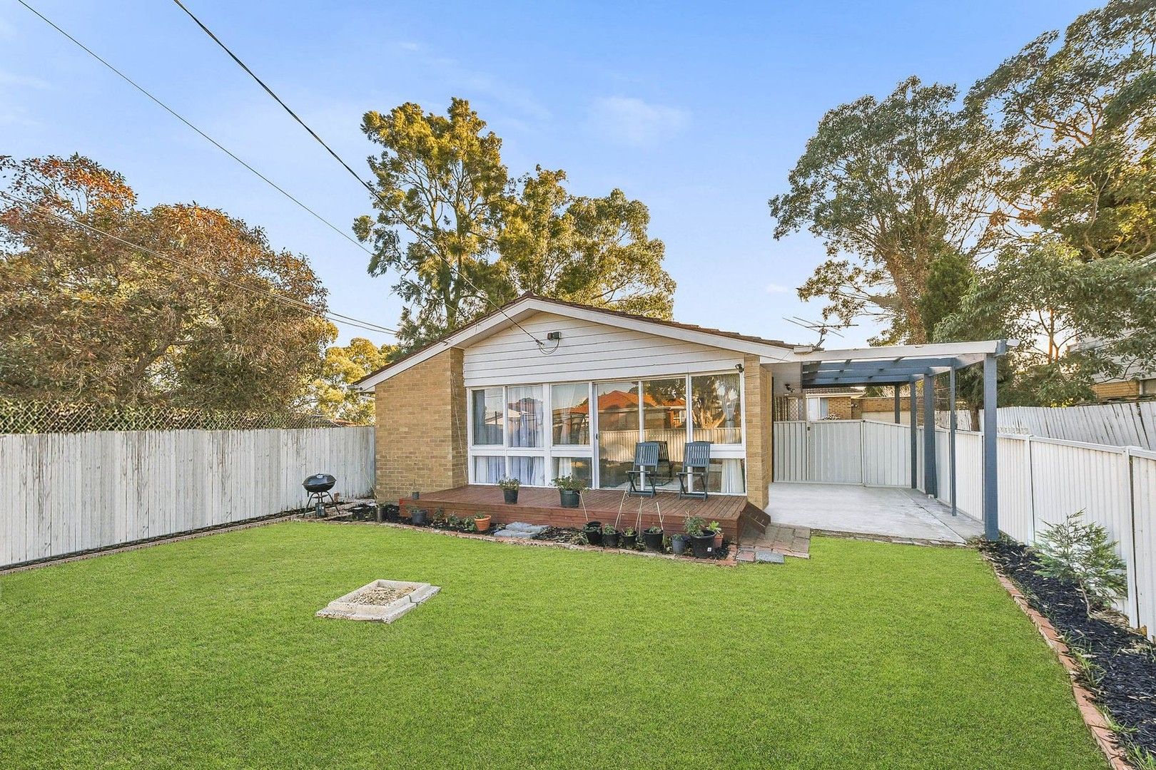 3 bedrooms House in 1/8 Woomera Avenue KEYSBOROUGH VIC, 3173