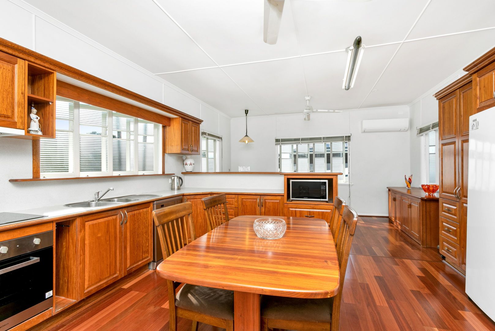 246 Aumuller Street, Westcourt QLD 4870, Image 2