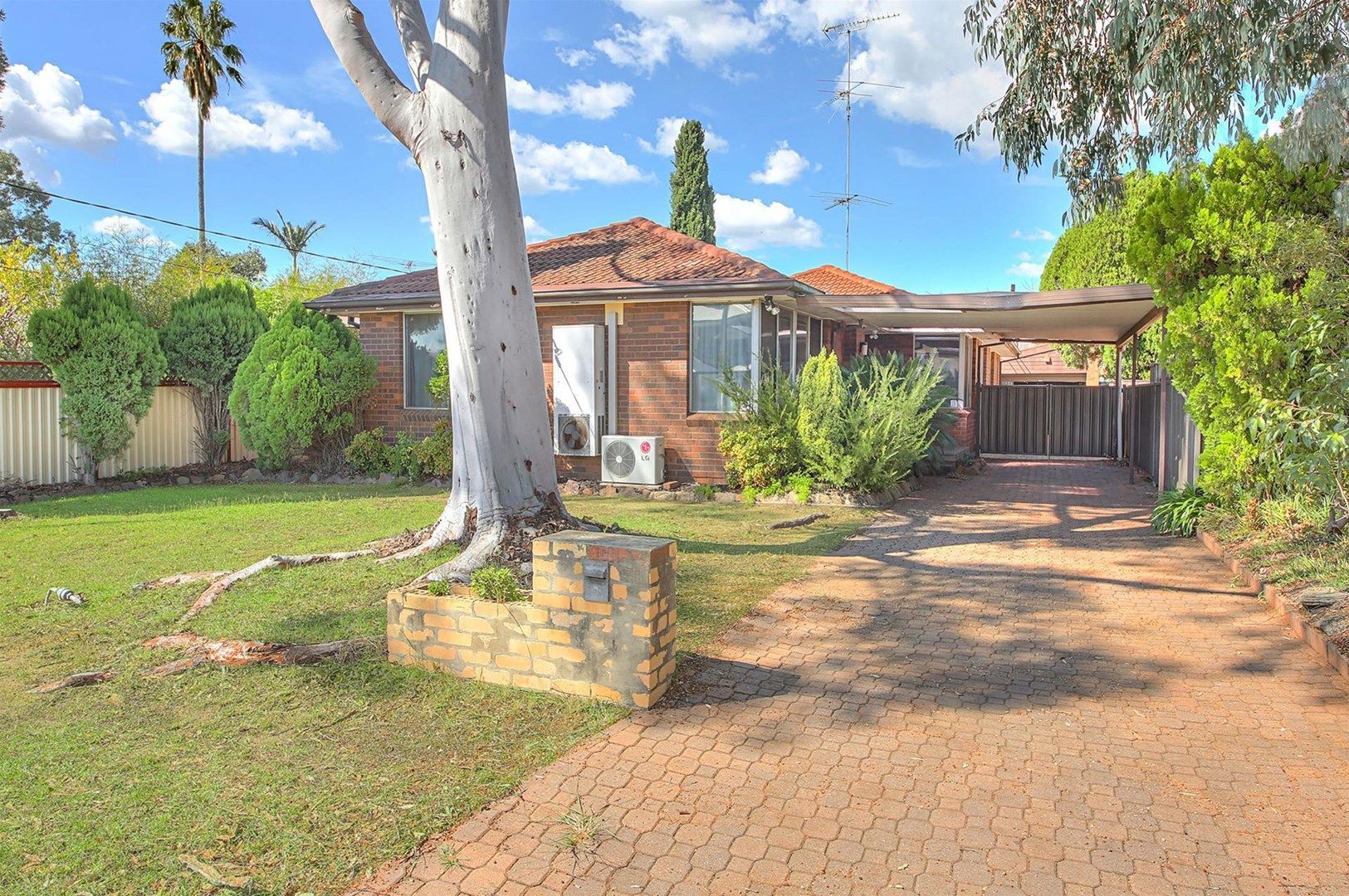 54 Raleigh Road, Milperra NSW 2214, Image 1