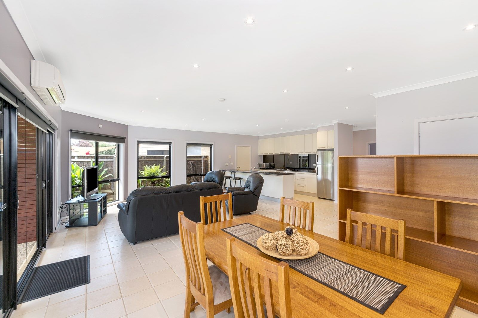 2/35 Dudley Parade, St Leonards VIC 3223, Image 2