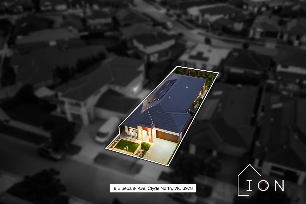 Additional image 37 of 8 Bluebank Avenue, Clyde North VIC 3978