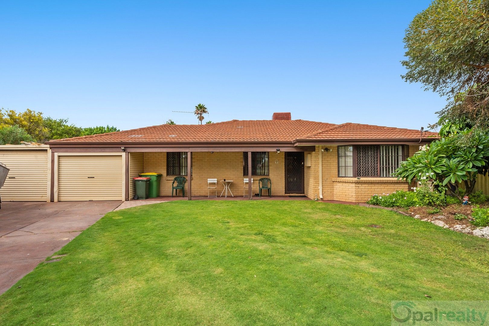 6 Tehani Close, Cooloongup WA 6168