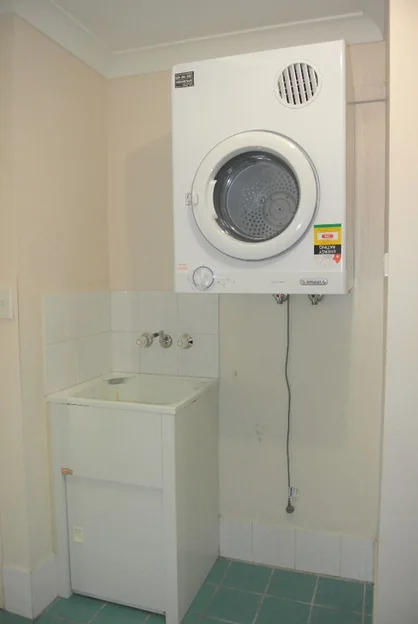 Additional image 9 of 8/2047 Wynnum Rd, Wynnum West QLD 4178