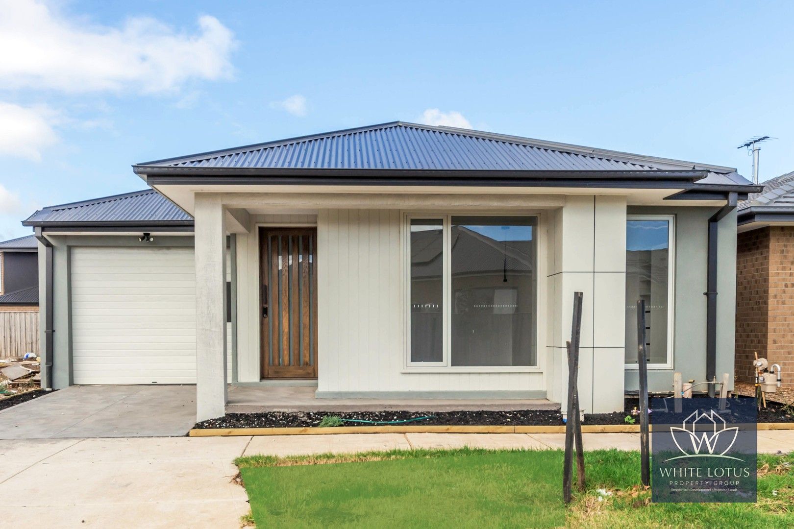 4 bedrooms House in 6 Semolina Street MANOR LAKES VIC, 3024