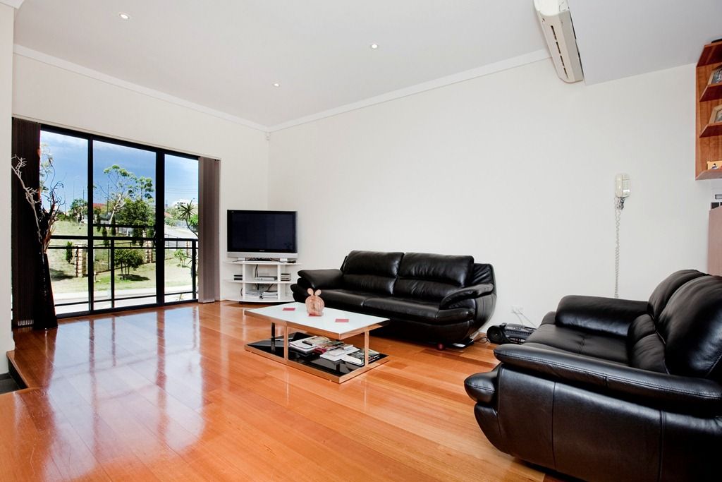 2/28 Wittenoom Street, East Perth WA 6004, Image 2