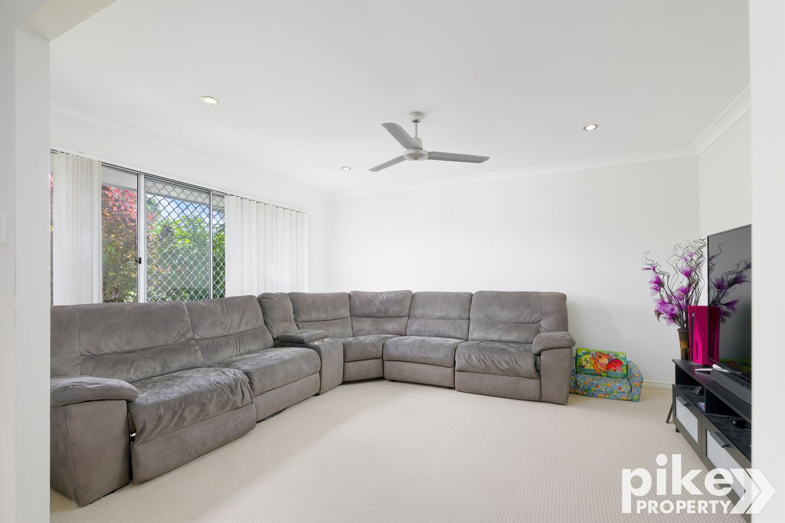 58 Bluejay Circuit, Morayfield QLD 4506, Image 2