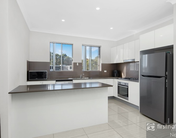 14/1-2 Harvey Place, Toongabbie NSW 2146