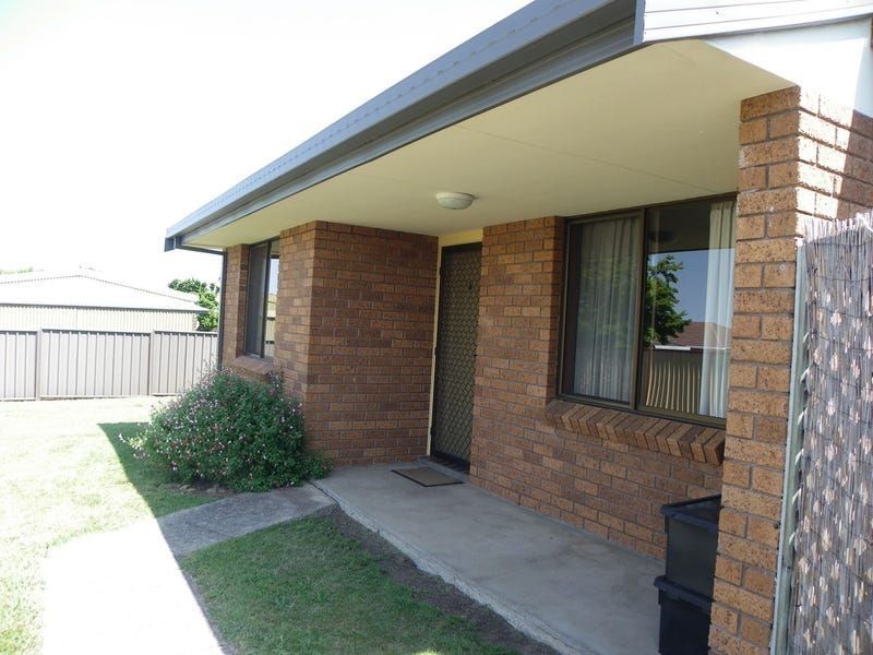 2/16 Crest Road, Armidale NSW 2350, Image 1