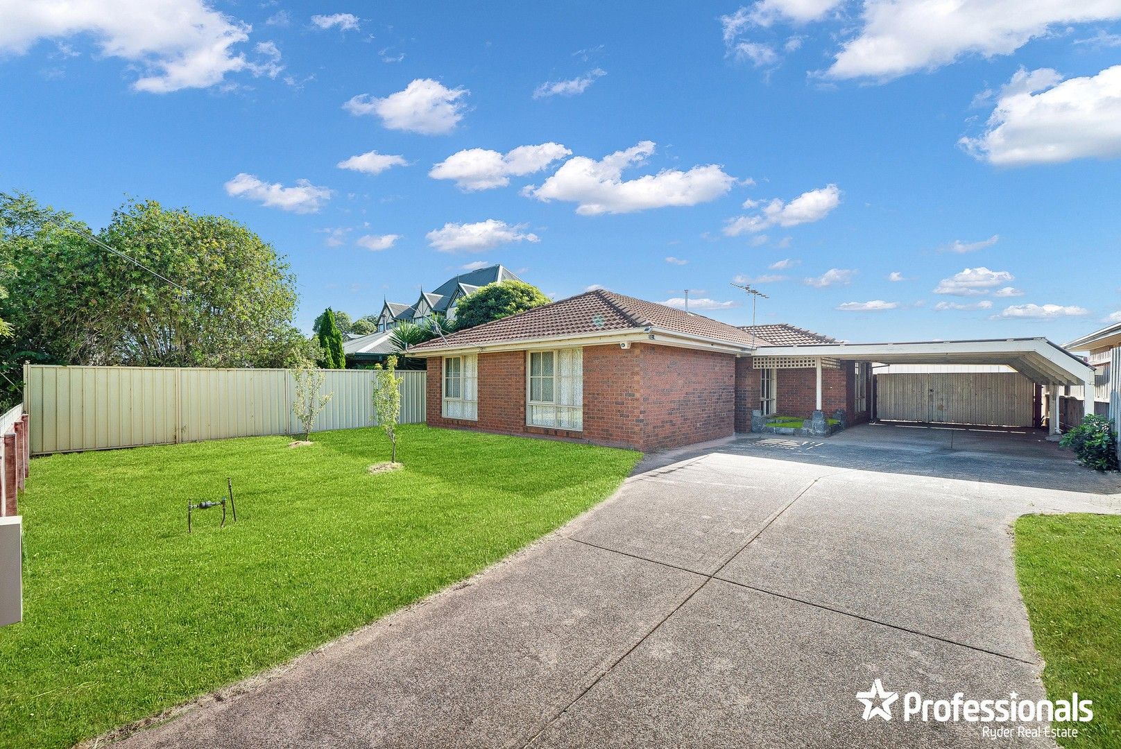 4 Kevin Court, Melton South VIC 3338, Image 1