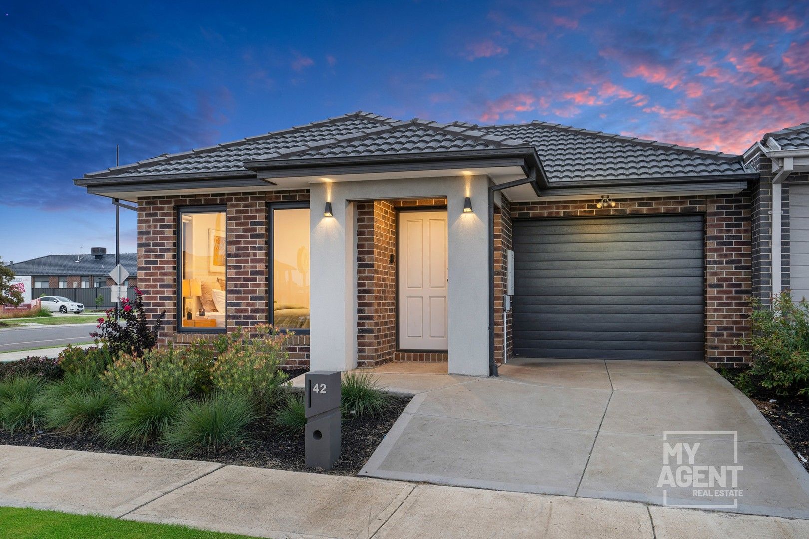 42 Oakley Avenue, Kalkallo VIC 3064, Image 0