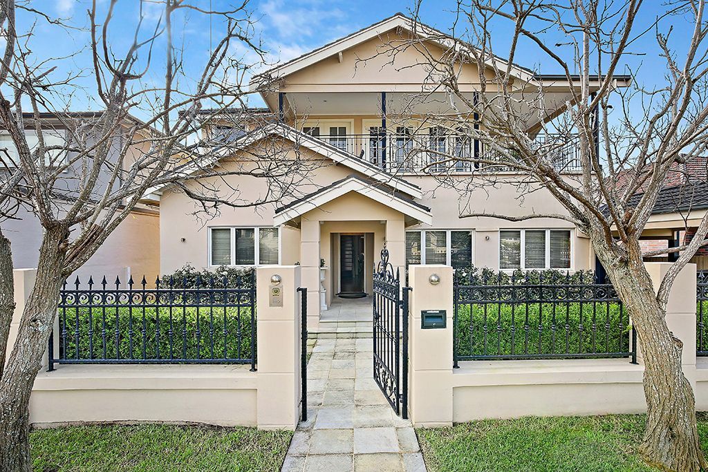 4 bedrooms House in  MOSMAN NSW, 2088