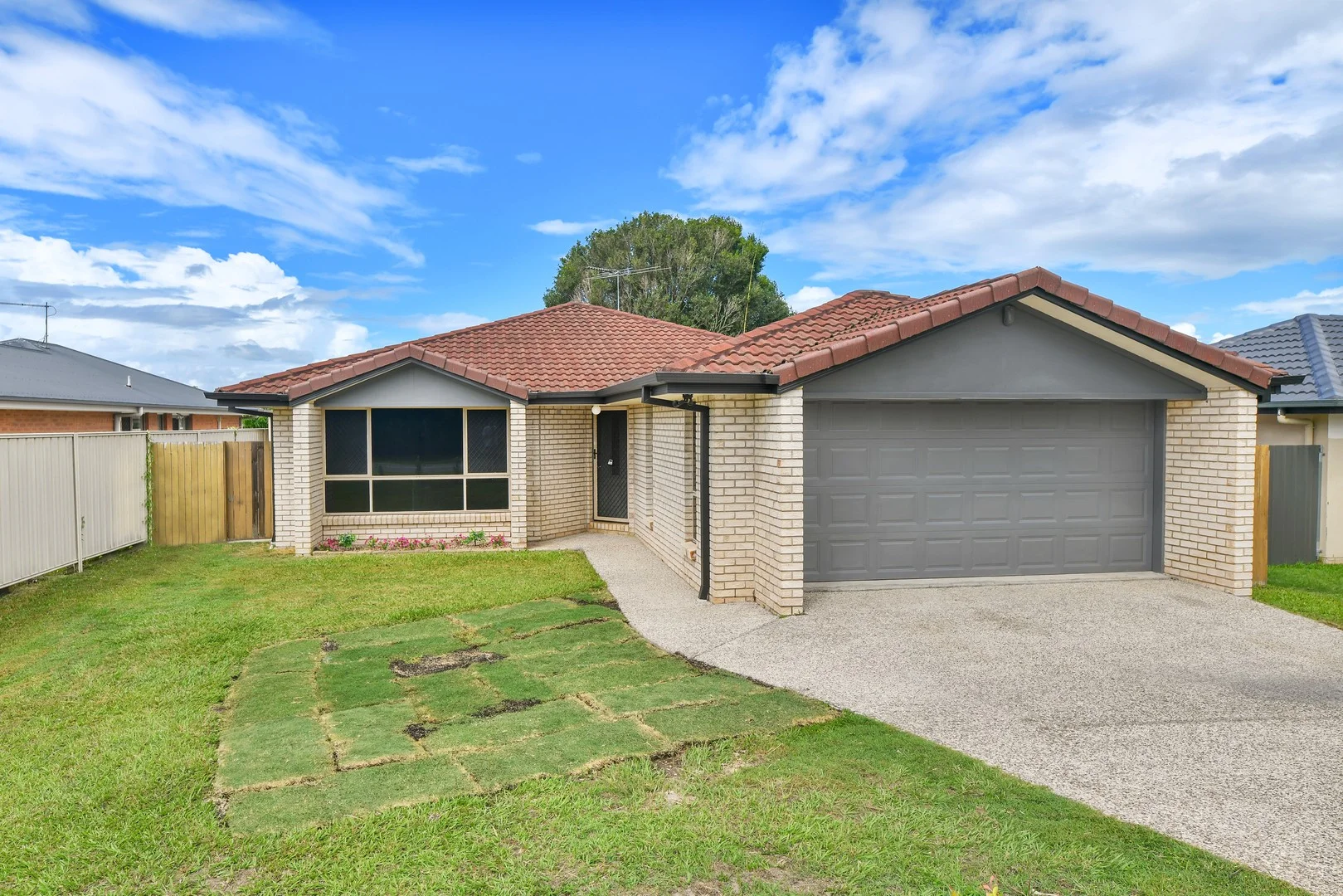 Primary image of 11 Alpha Avenue, Crestmead QLD 4132