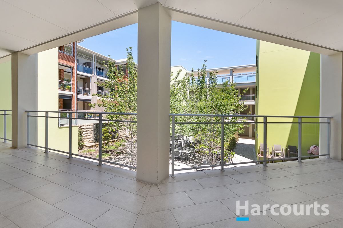 24/10 Roebuck Drive, Salter Point WA 6152, Image 1