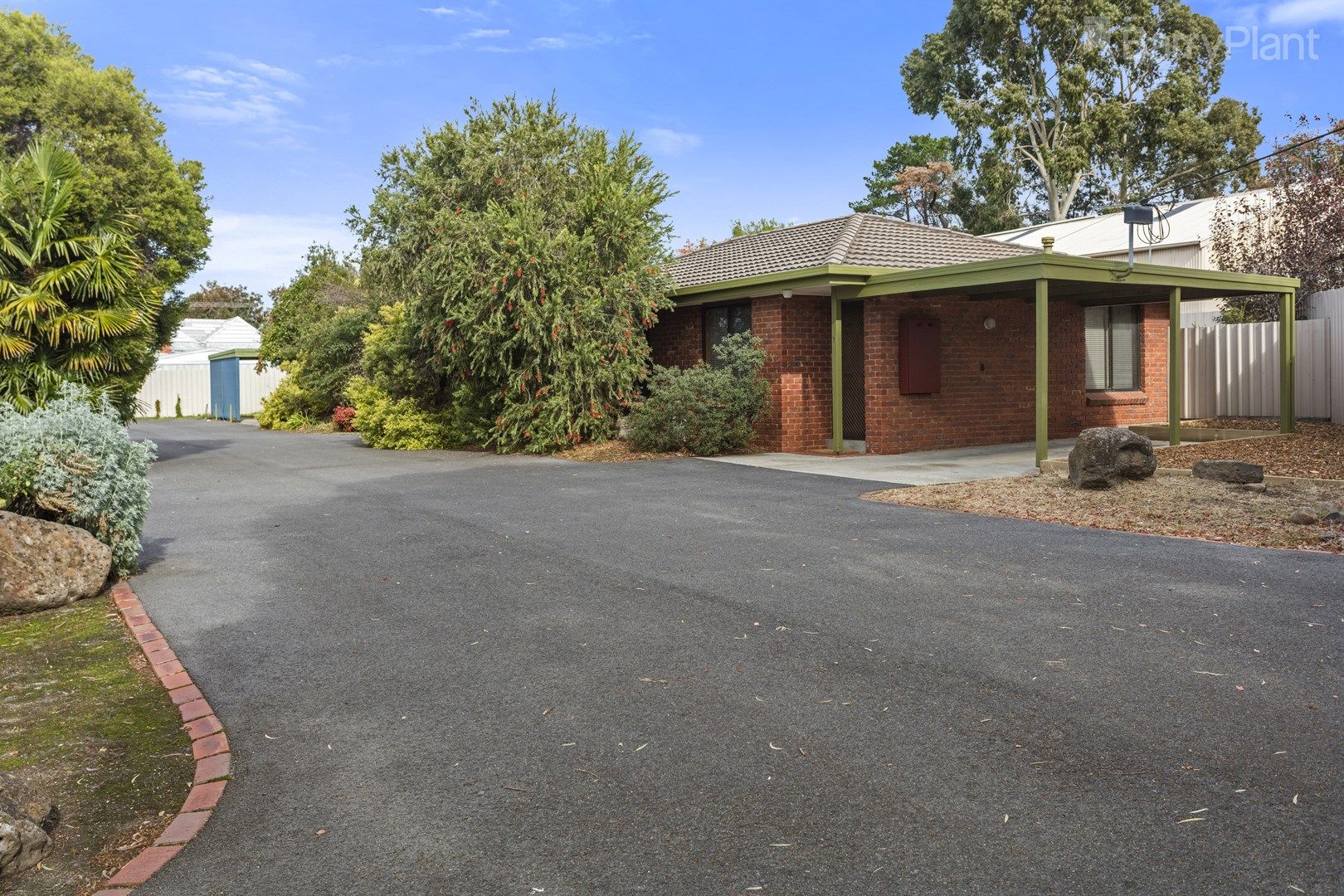 1/7 Minto Street, Quarry Hill VIC 3550, Image 0