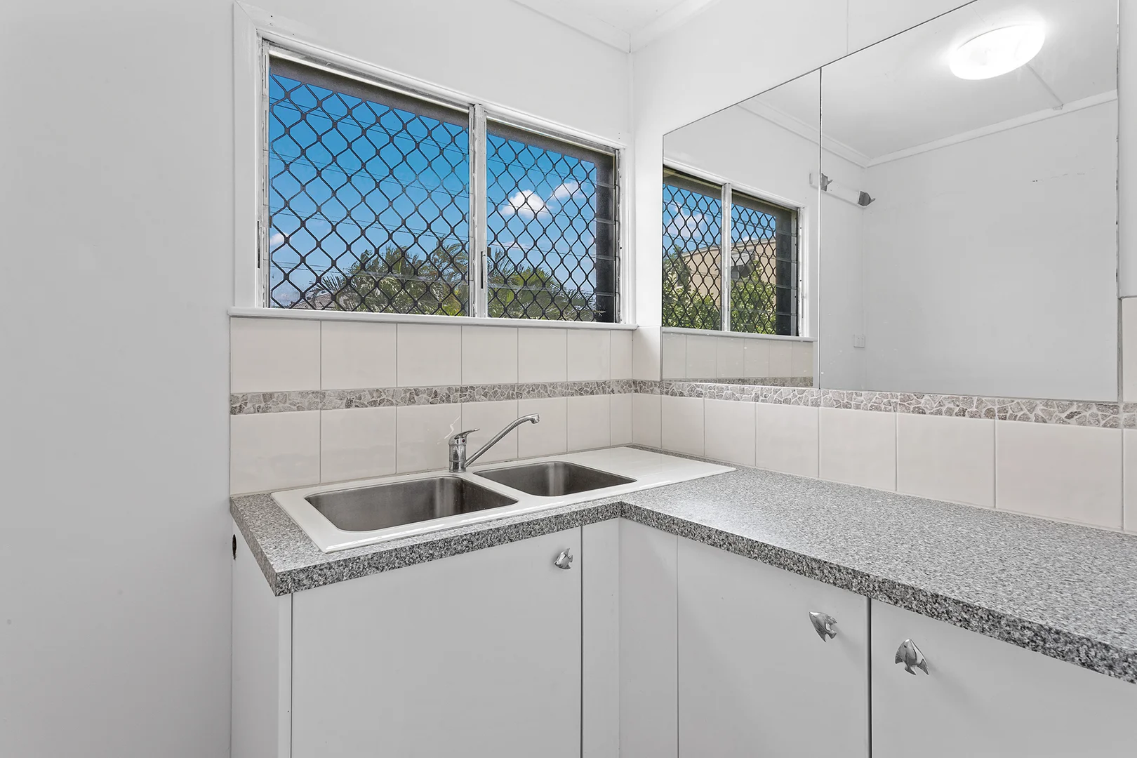 Additional image 9 of 4/40 Coral Esplanade, Cannonvale QLD 4802