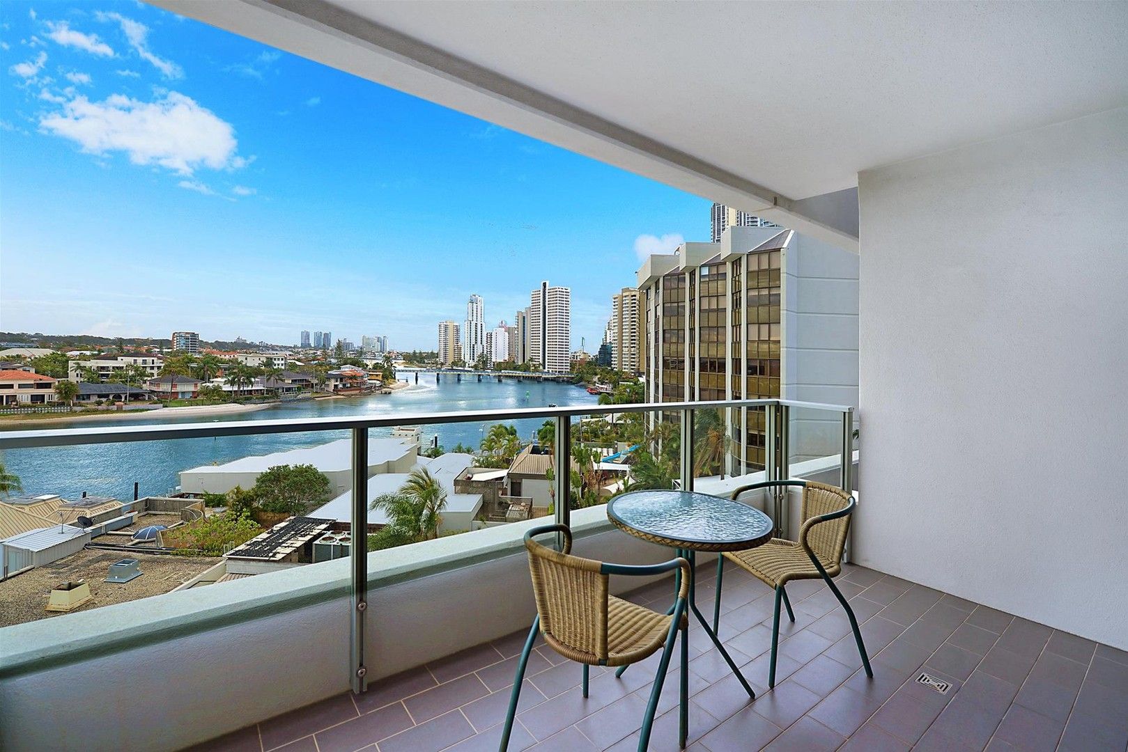 1 bedrooms Apartment / Unit / Flat in 603/4 Wahroonga Place SURFERS PARADISE QLD, 4217