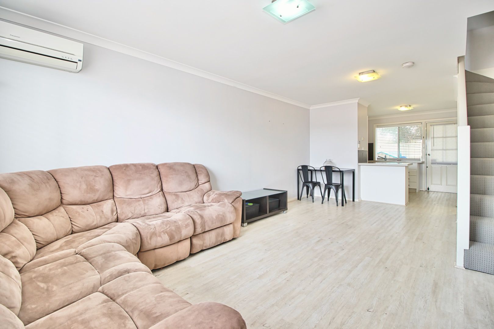 1/52 Kent Street, Rockingham WA 6168, Image 2