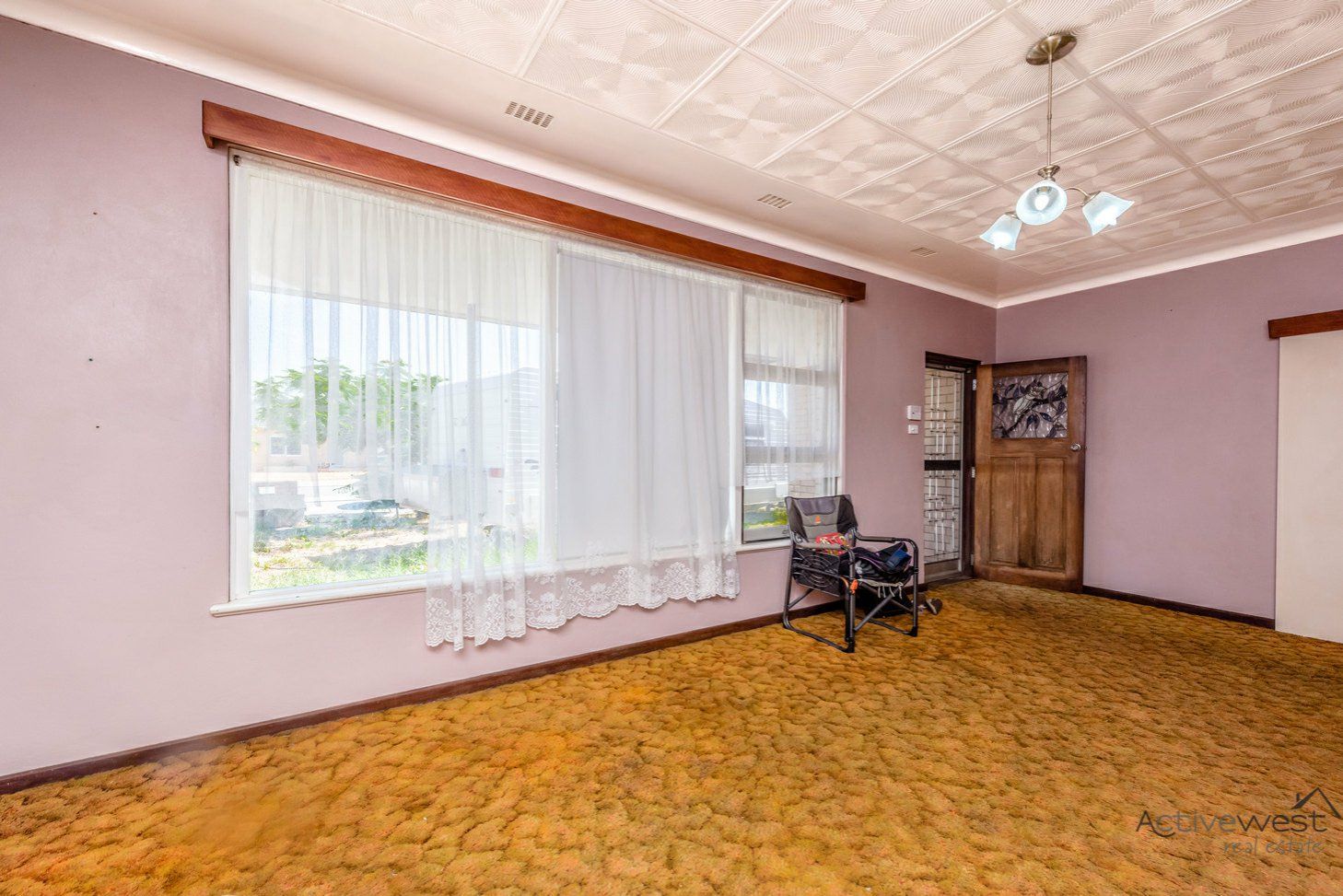 4 bedrooms House in 274 Seventh Street WONTHELLA WA, 6530