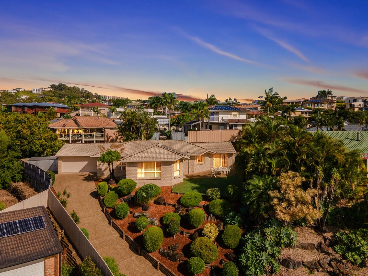 4 Hampstead Court, Highland Park QLD 4211, Image 0