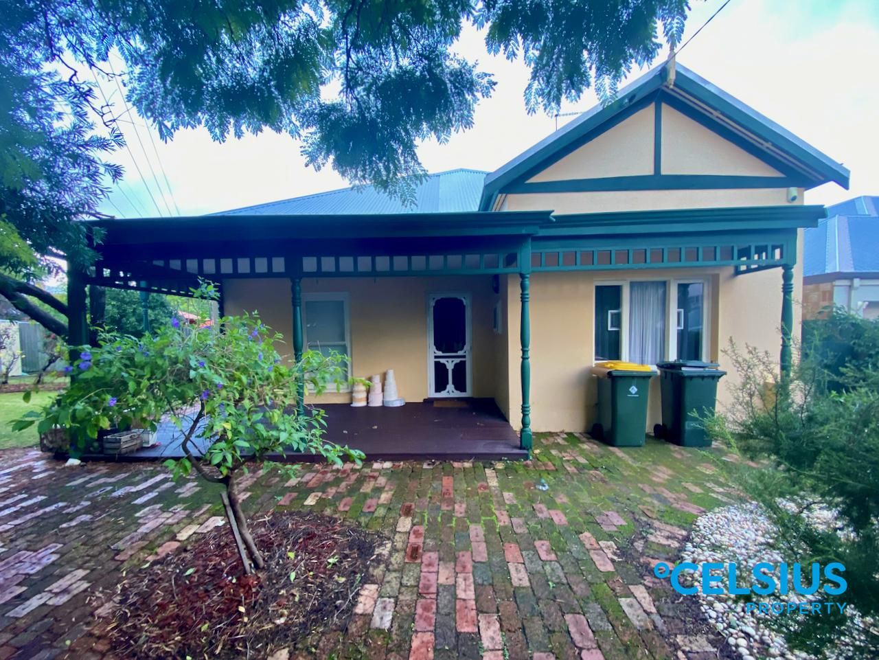 3 bedrooms House in 76 Norfolk Street MOUNT LAWLEY WA, 6050