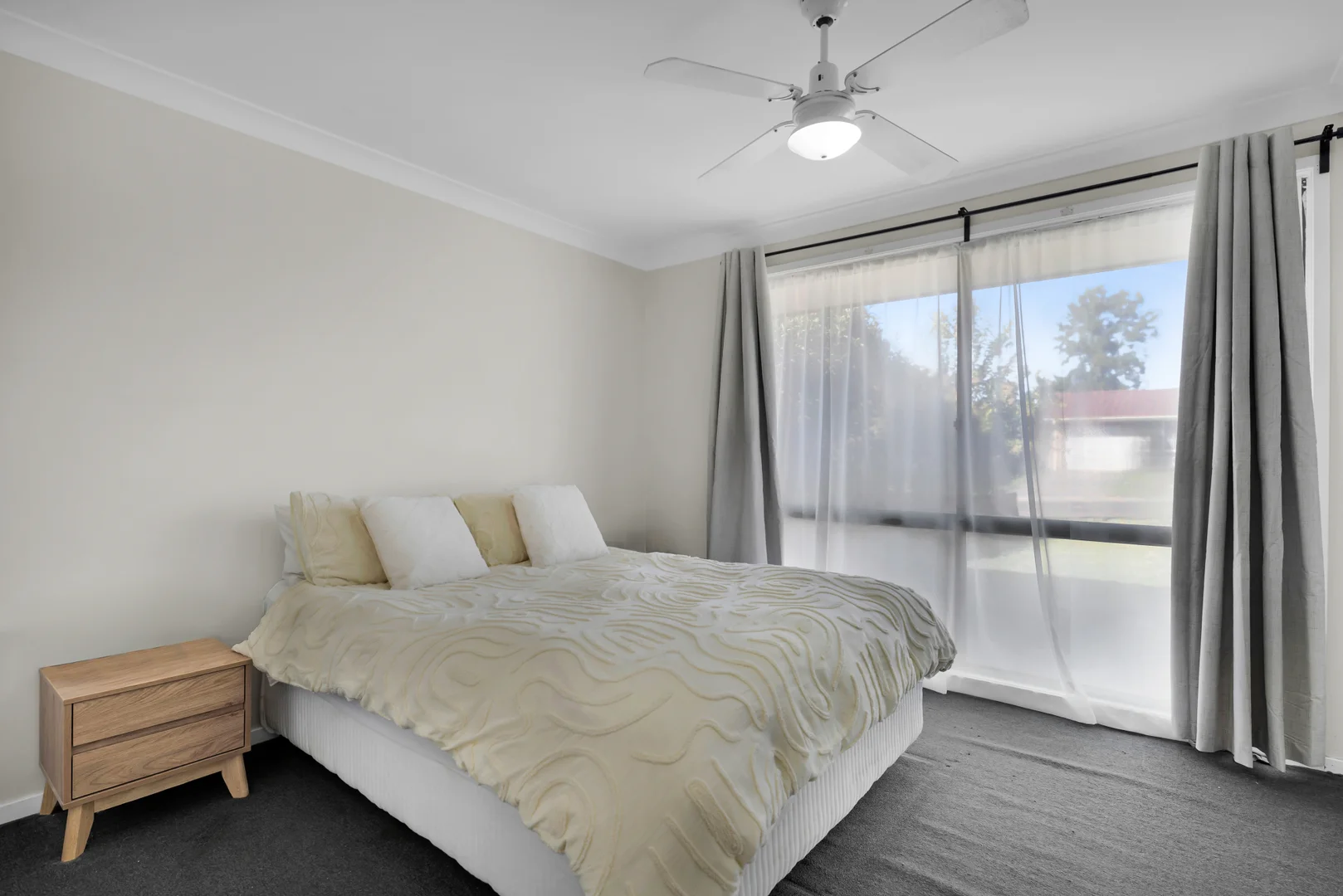 Additional image 4 of 8 & 8a Mulgara Place, St Helens Park NSW 2560