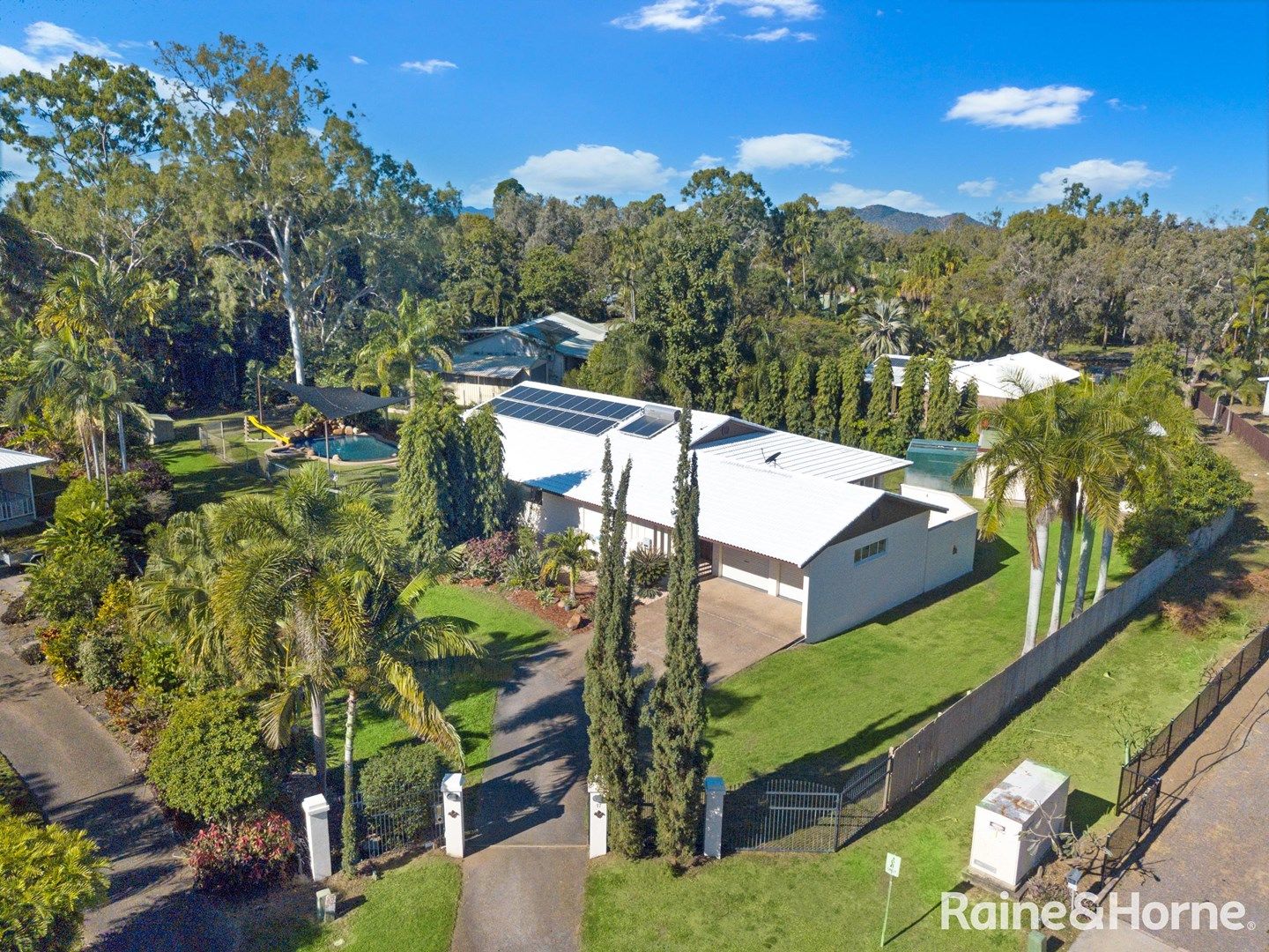 17 Kurrajong Court, Bushland Beach QLD 4818, Image 0