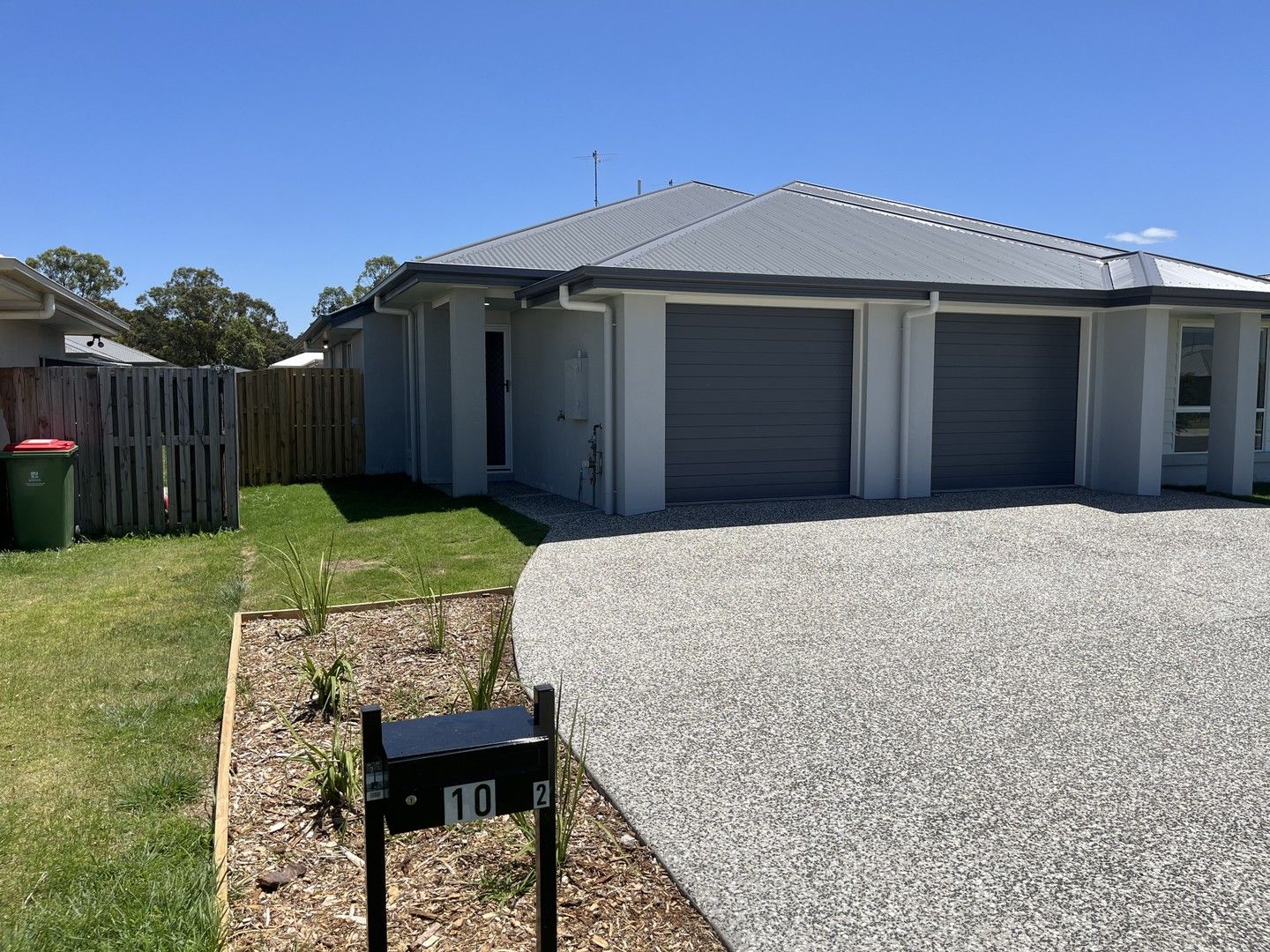 1 bedrooms Apartment / Unit / Flat in 2/10 Jezebel Street ROSEWOOD QLD, 4340