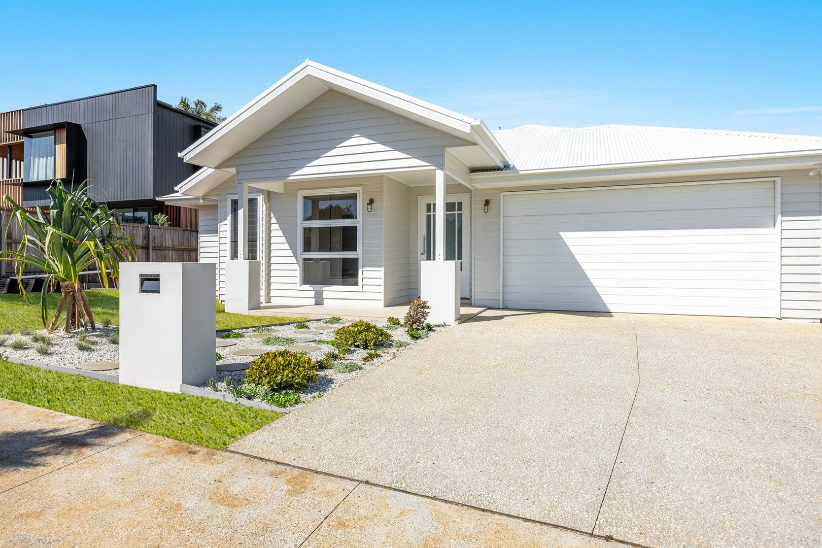 4 bedrooms House in 48 Seaside Avenue SKENNARS HEAD NSW, 2478