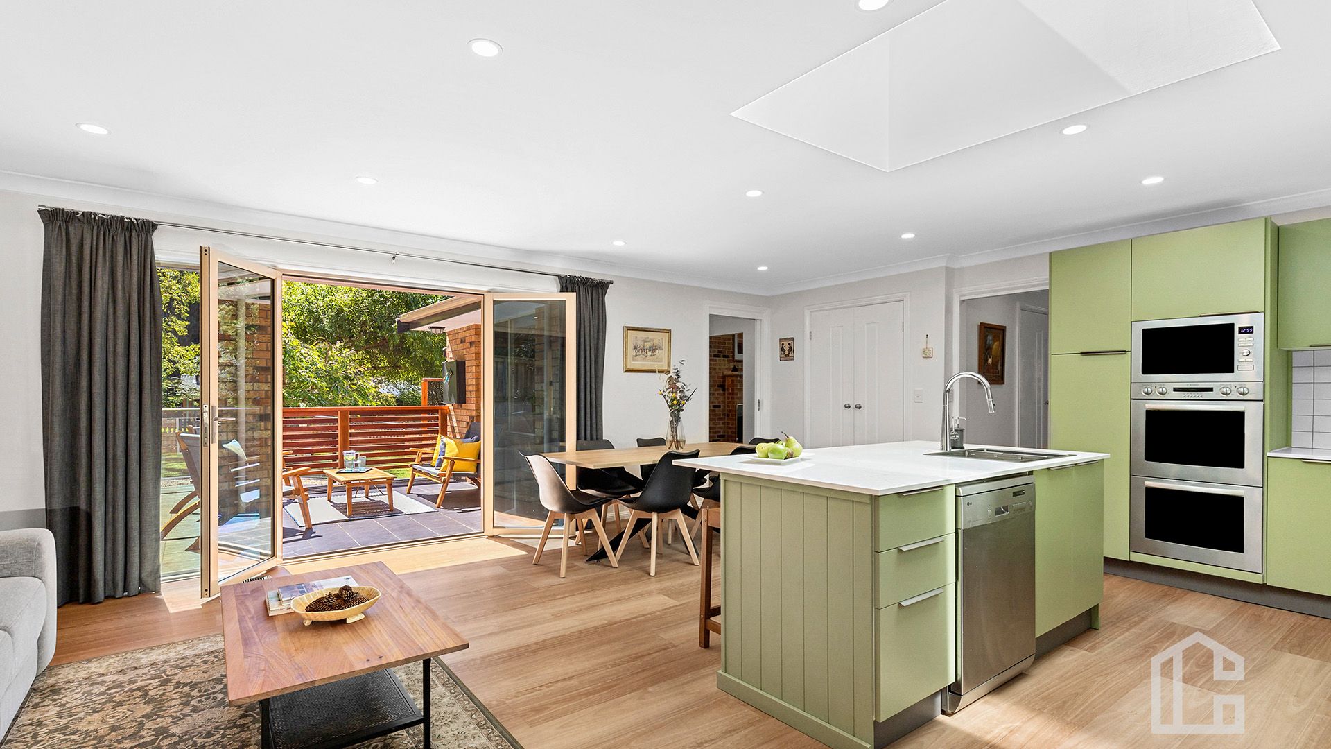 21 Morven Road, Leura NSW 2780 Domain