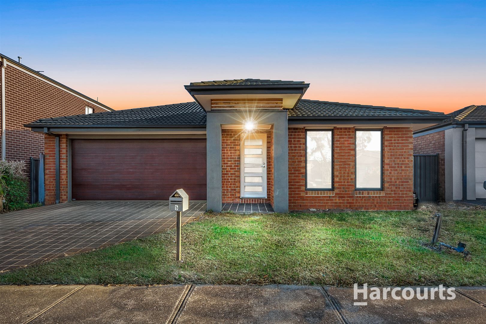 5 Ormesby Place, Deer Park VIC 3023, Image 0