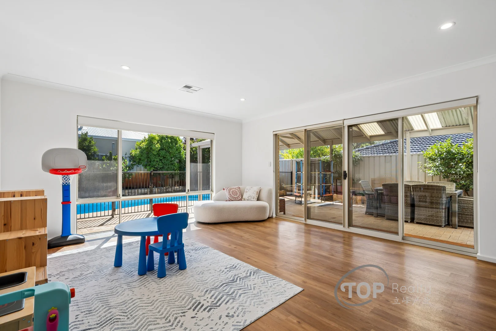 Additional image 16 of 34 Sinclair Crescent, Winthrop WA 6150