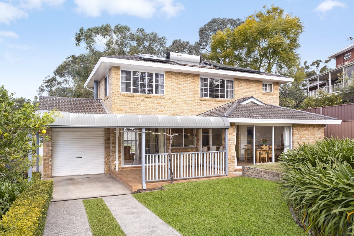6 bedrooms House in 5 Shand Close ILLAWONG NSW, 2234