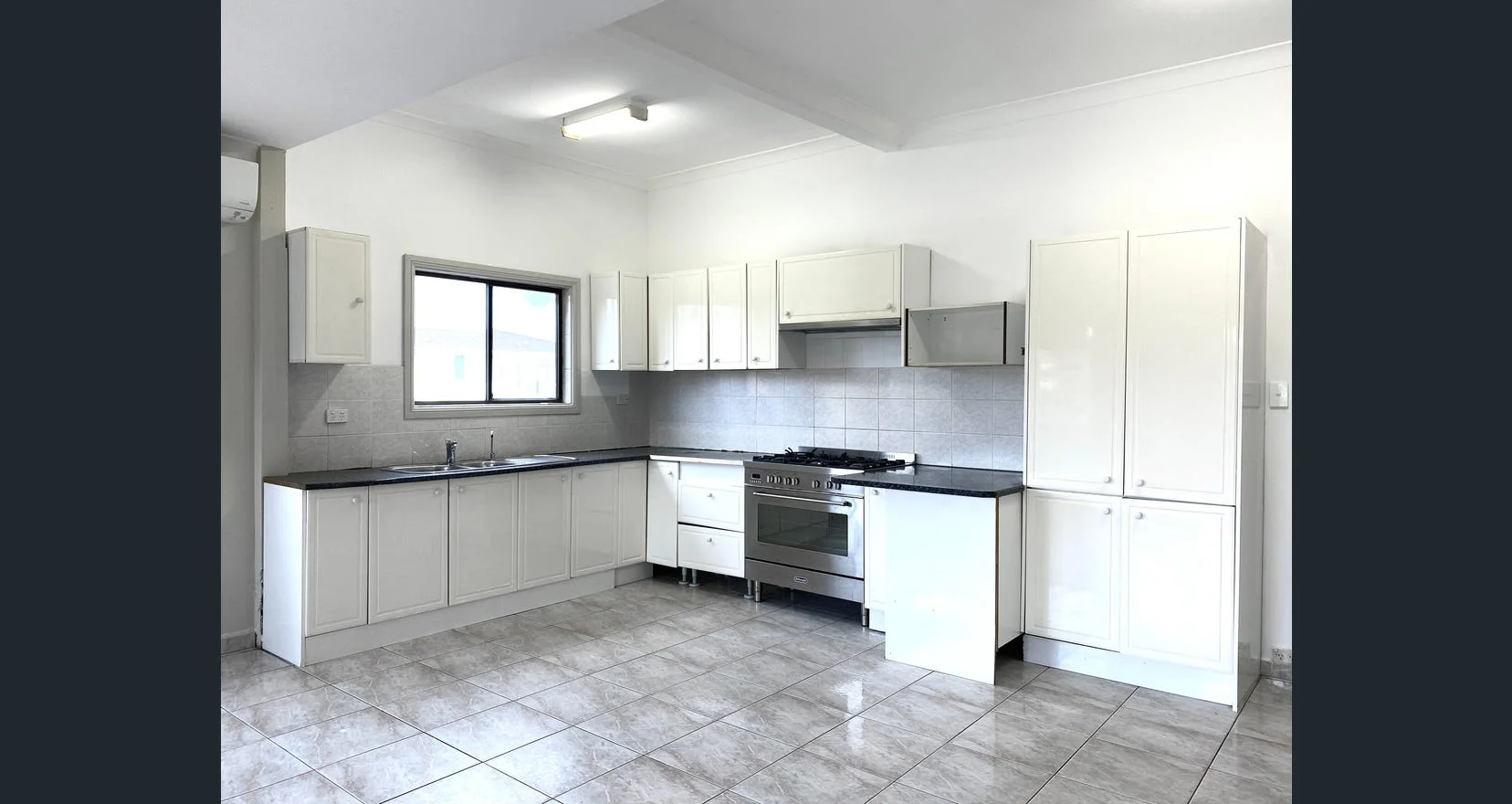 Additional image 3 of 2 Henry St, Carlton NSW 2218