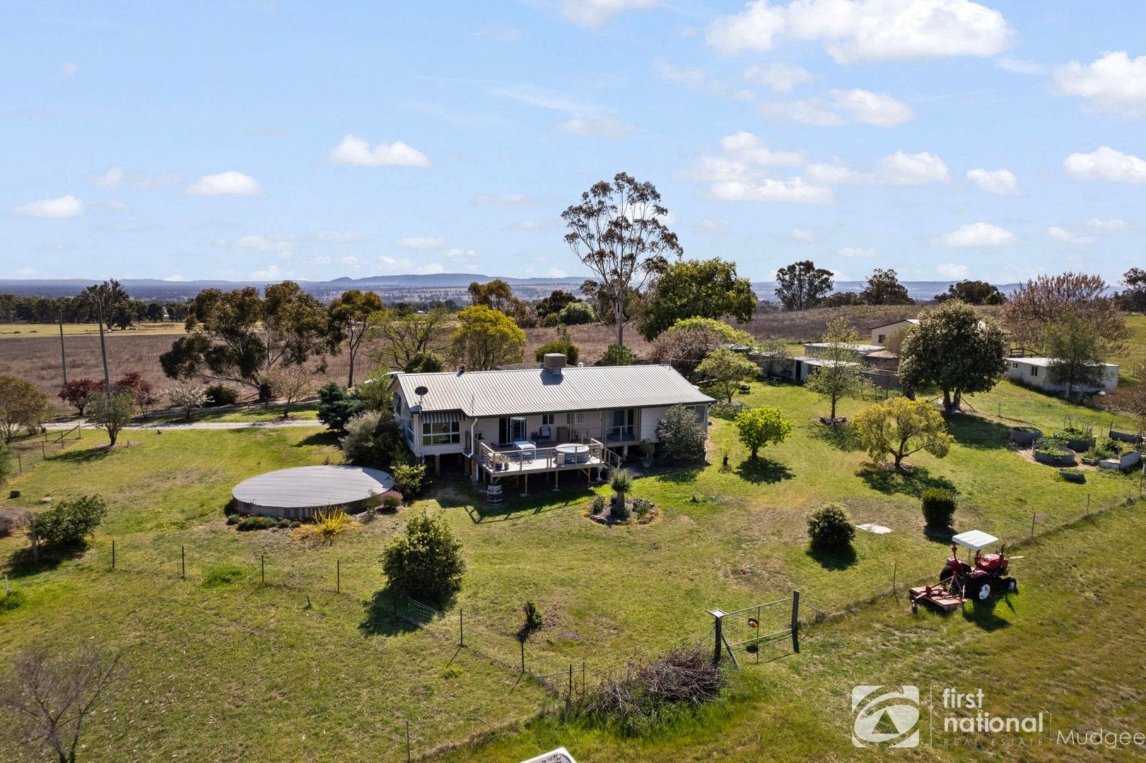 4 bedrooms Acreage / Semi-Rural in 1212 Henry Lawson Drive MUDGEE NSW, 2850