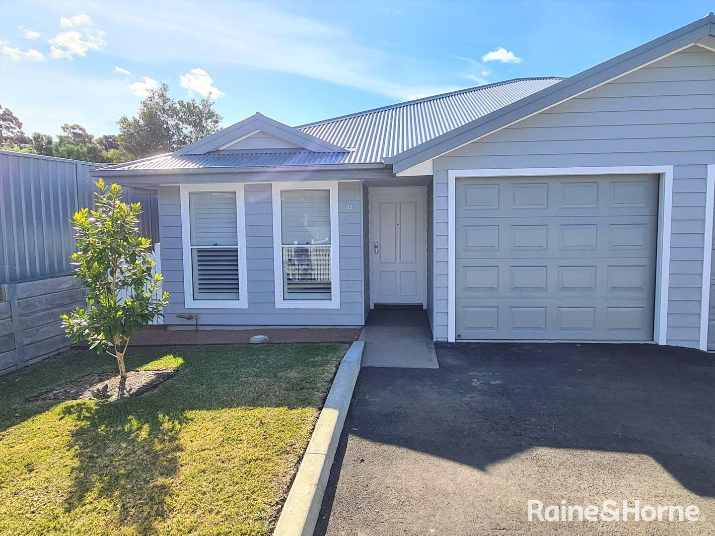 3 bedrooms Duplex in 32/30 Cavanagh Lane WEST NOWRA NSW, 2541