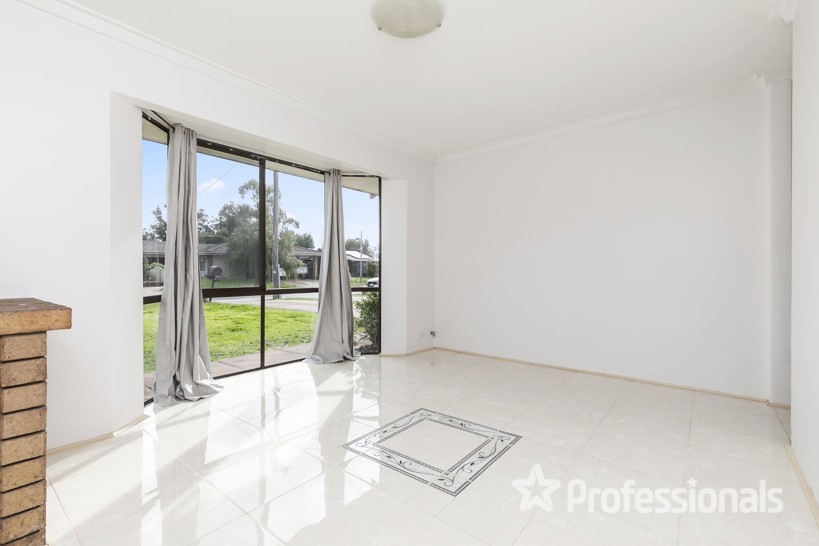 6 Kruse Place, Mirrabooka WA 6061, Image 2