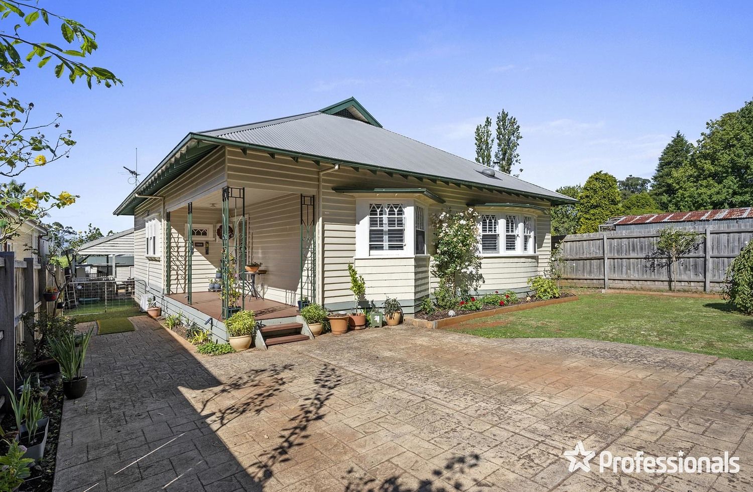 213 Monbulk Road, Silvan VIC 3795, Image 1